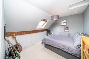 LOFT ROOM 1- click for photo gallery